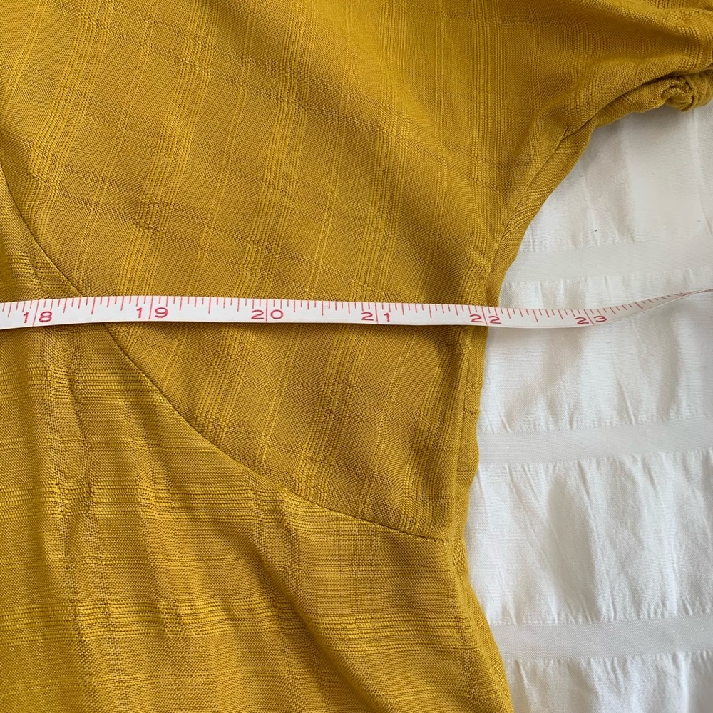 Universal Thread Top - Picture 9 of 16